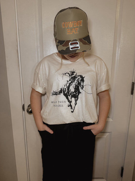 "HOLD YOUR HORSES" GRAPHIC OVERSIZED TEE